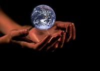 Hands 1222866 640